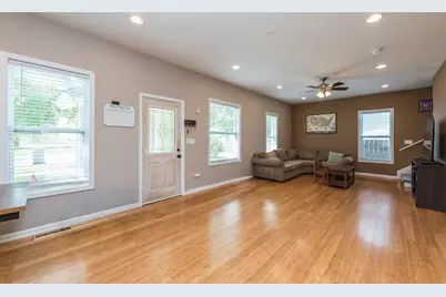 2607 Gideon Avenue, Zion, IL 60099 - Photo 4