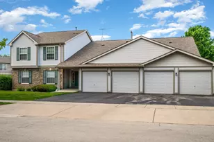 394 Woodview Cir, Elgin, IL 60120 - Photo 1