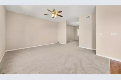 3705 Green Tree Lane, Dekalb, IL 60115 - Photo 8