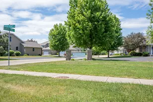 3705 Green Tree Ln, Dekalb, IL 60115 - Photo 40