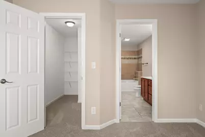 3705 Green Tree Lane, Dekalb, IL 60115 - Photo 22