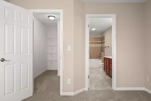 3705 Green Tree Ln, Dekalb, IL 60115 - Photo 22