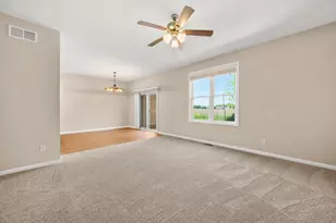 3705 Green Tree Ln, Dekalb, IL 60115 - Photo 6
