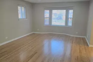 4116 W 109th St, Oak Lawn, IL 60453 - Photo 2