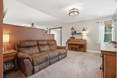 409 E Oak Street, Fairbury, IL 61739 - Photo 18