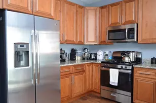 1906 Rena Ln, Yorkville, IL 60560 - Photo 4