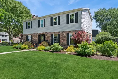 307 S Ellyn Avenue, Glen Ellyn, IL 60137 - Photo 1