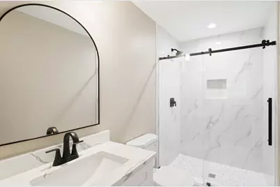 1648 Wisconsin Avenue, Berwyn, IL 60402 - Photo 10