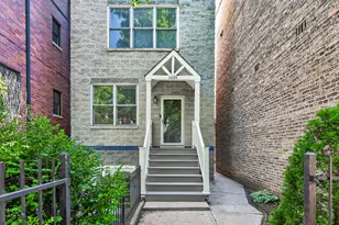 1455 W Wolfram St, Chicago, IL 60657 - Photo 2