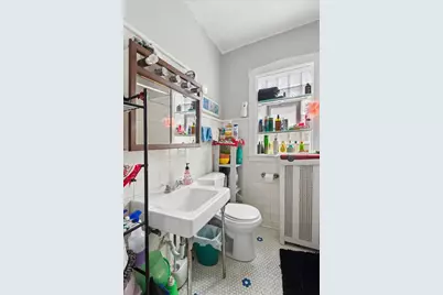 6630 N Maplewood Avenue, Chicago, IL 60645 - Photo 4