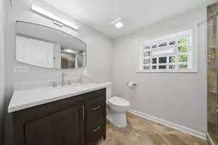 7247 S Luella Ave, Chicago, IL 60649 - Photo 32
