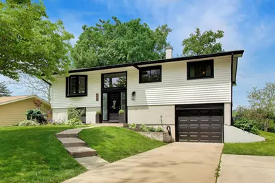 2S550 Gray Avenue, Lombard, IL 60148 - Photo 1