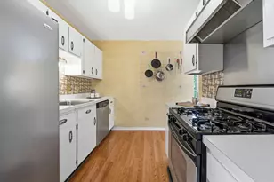 720 Wellington Ave, Elk Grove Village, IL 60007 - Photo 16