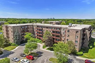 720 Wellington Ave, Elk Grove Village, IL 60007 - Photo 2