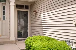 10079 Cummings St, Huntley, IL 60142 - Photo 2