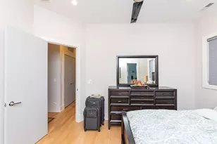 3049 N Clybourn Ave, Chicago, IL 60618 - Photo 10