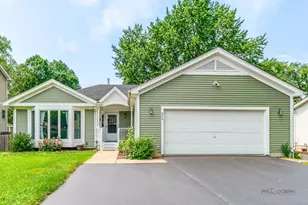809 Carol Ave S, McHenry, IL 60050 - Photo 1