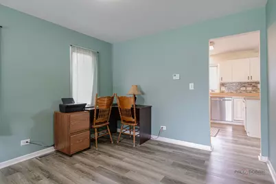 809 Carol Avenue S, McHenry, IL 60050 - Photo 10