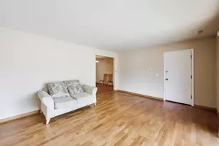 6534 W Montrose Ave, Harwood Heights, IL 60706 - Photo 6