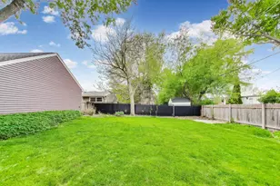 310 W Kirchoff Rd, Arlington Heights, IL 60005 - Photo 30