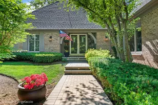 120 Hilltop Ave, Barrington, IL 60010 - Photo 4