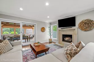120 Hilltop Ave, Barrington, IL 60010 - Photo 12