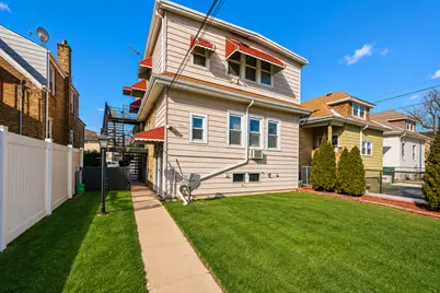 2649 N 74th Avenue, Elmwood Park, IL 60707 - Photo 2