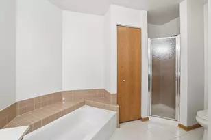 3255 N Daniels Ct, Arlington Heights, IL 60004 - Photo 16