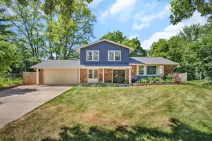5 Assembly Ct, Bolingbrook, IL 60440 - Photo 1