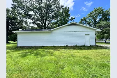17 Crestwood, Centralia, IL 62801 - Photo 6