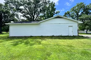 17 Crestwood, Centralia, IL 62801 - Photo 6