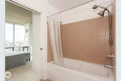 611 S Wells Street #2404, Chicago, IL 60607 - Photo 14