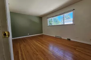 9924 Crawford Ave, Skokie, IL 60076 - Photo 14