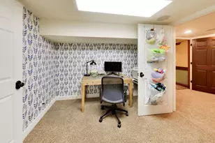 713 N Beverly Ln, Arlington Heights, IL 60004 - Photo 36