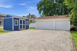 311 S 2nd Ave, Chenoa, IL 61726 - Photo 26