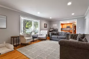 1129 Tamarack Ln, Libertyville, IL 60048 - Photo 12