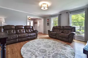 1129 Tamarack Ln, Libertyville, IL 60048 - Photo 6