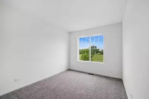 3824 Honeysuckle Ln, Elgin, IL 60124 - Photo 16