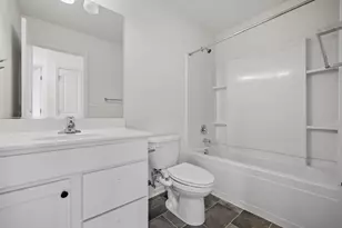 3824 Honeysuckle Ln, Elgin, IL 60124 - Photo 14