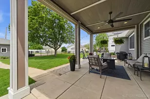261 Main Street S, Oswego, IL 60543 - Photo 30