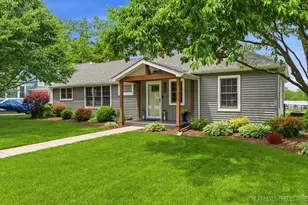 261 Main Street S, Oswego, IL 60543 - Photo 2