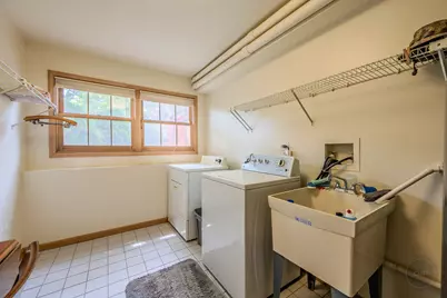 1046 E Amberwood Circle, Naperville, IL 60563 - Photo 14