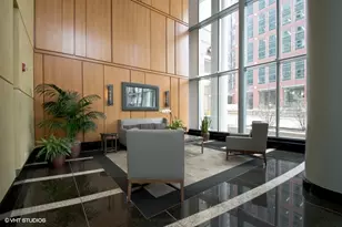 345 N LaSalle St, Chicago, IL 60654 - Photo 2