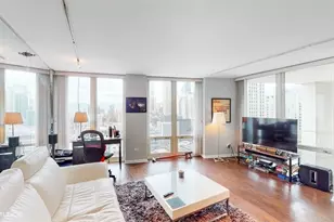 345 N LaSalle St, Chicago, IL 60654 - Photo 8