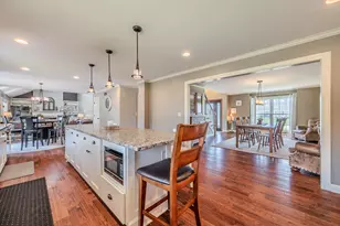 24146 Brancaster Dr, Naperville, IL 60564 - Photo 10