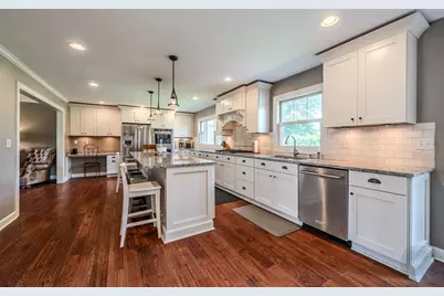 24146 Brancaster Drive, Naperville, IL 60564 - Photo 12