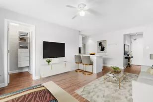 611 W Patterson Ave, Chicago, IL 60613 - Photo 12