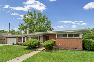 7946 Lotus Ave, Morton Grove, IL 60053 - Photo 1