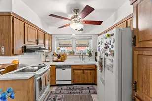 7946 Lotus Ave, Morton Grove, IL 60053 - Photo 10