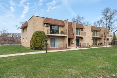12830 S 71st Avenue #104, Palos Heights, IL 60463 - Photo 1